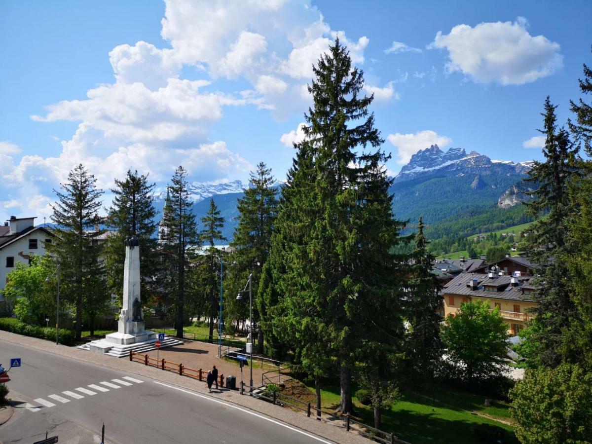 Hotel Ciasa Lorenzi Cortina dʼAmpezzo Exterior foto